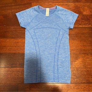 Blue ivivva short sleeve tee shirt